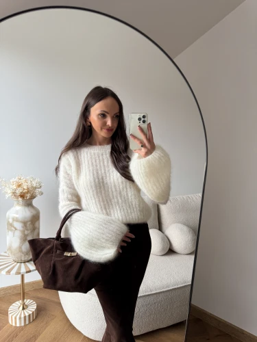 Sweter Moherowy Yarn Creme