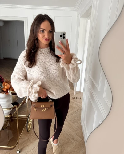 Sweter Cherie Beige 